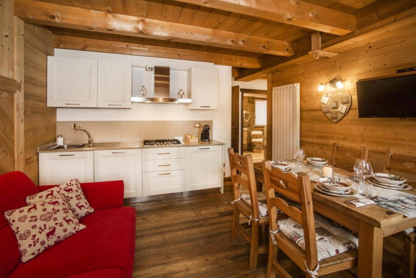 Bijoux Des Alpes - Mont Blanc Village La Salle Quarto foto