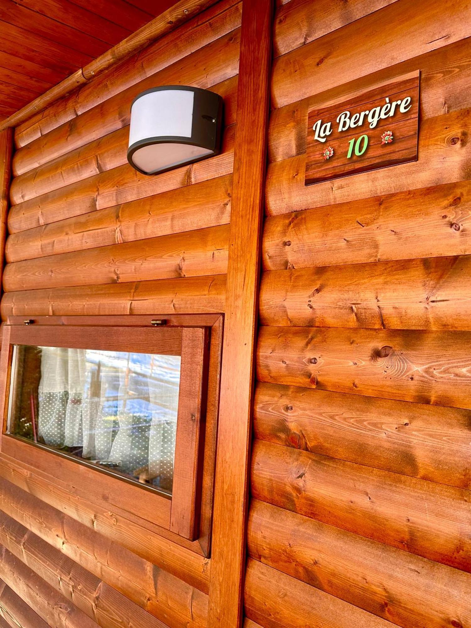 Bijoux Des Alpes - Mont Blanc Village La Salle Quarto foto