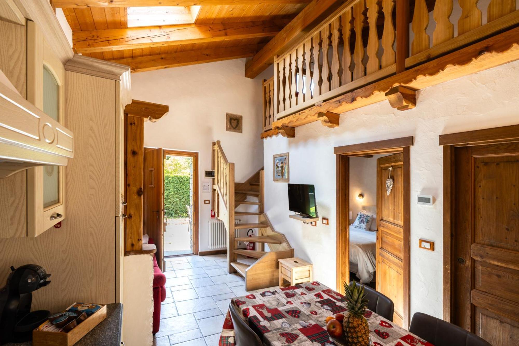Bijoux Des Alpes - Mont Blanc Village La Salle Exterior foto